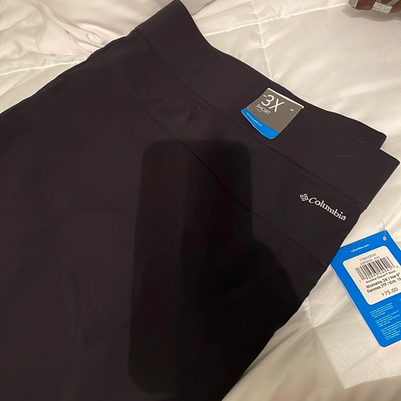 Columbia women’s shorts - Picture 3 of 3